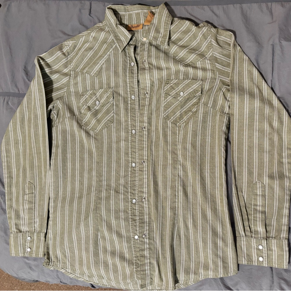 Wrangler rodeo top. Size S! In excellent condition!